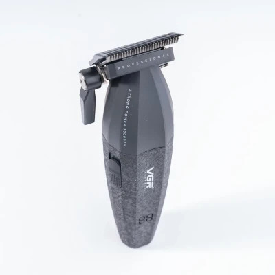 ست ماشین اصلاح موی سر و صورت وی جی آر مدل V-640 با تیغه سرامیک DLC